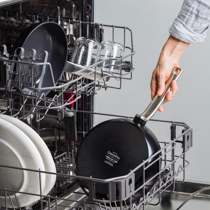 Actual product image Greenpan Evolution (CC009166-001) (Frying pan, Aluminium, Stainless steel, 24 x 43.80 cm)