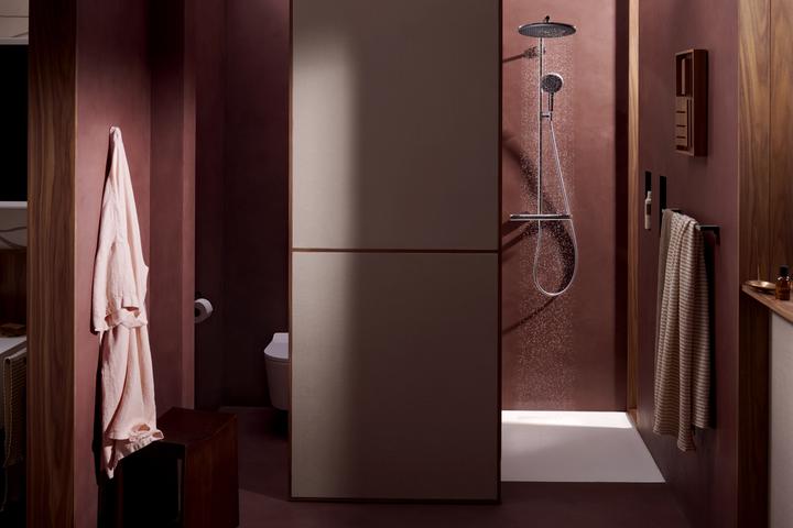 Produktbild hansgrohe Regendusche mit Thermostat, Handbrause und Gleitstangensystem