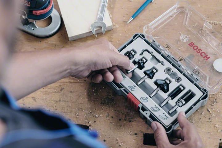 Actual product image Bosch Professional Zubehör 15-piece milling cutter set, 8 mm shank for hand milling cutters