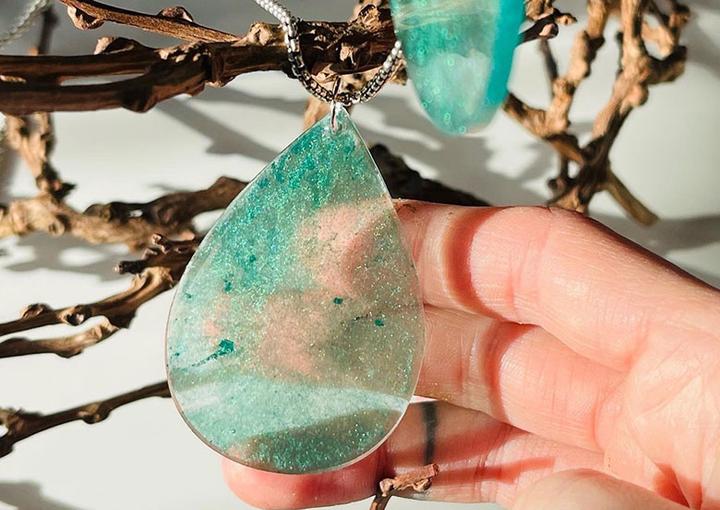 Actual product image Dipon Epoxy resin LuminaCast 4 Gem Flow, 18 kg