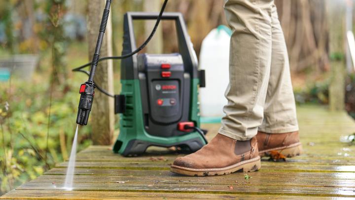 Produktbild Bosch Home & Garden UniversalAquatak 36V-100 (Akkubetrieb)