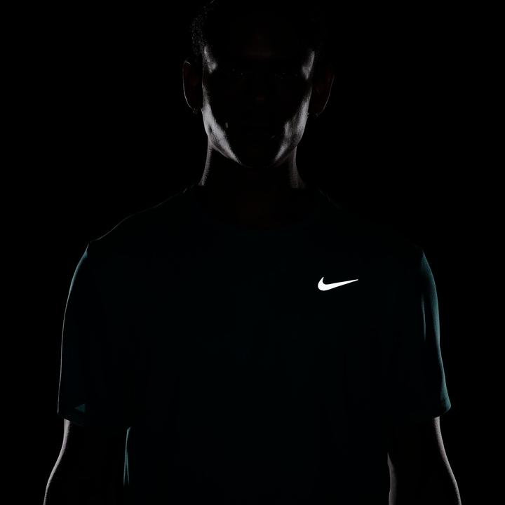 Actual product image Nike Miler Dri-FIT UV Run Division S/S (M)