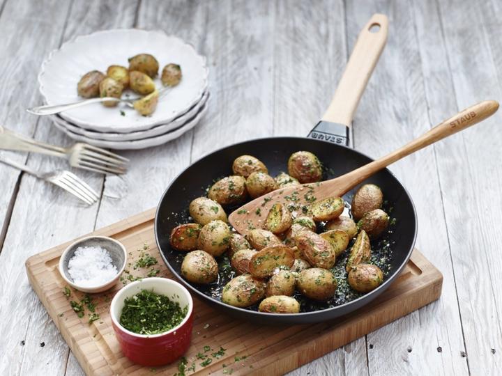 Image du produit Staub Bratpfanne mit Holzgriff, 26 cm (26 cm, Poêle à frire, Fonte)