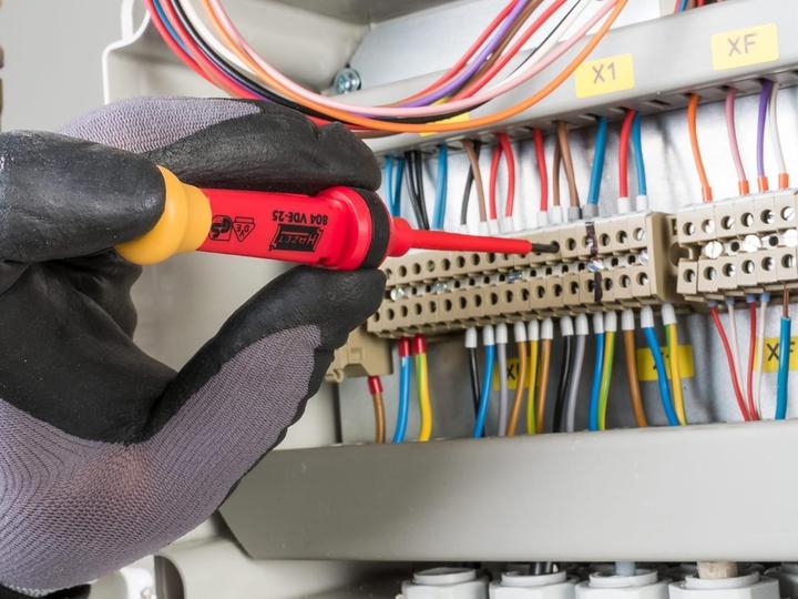 Produktbild HAZET Schraubendreher Satz ∙ schutzisoliert 804VDE/14 ∙ Pozidriv Profil PZ, Kreuzschlitz Profil PH,… (Phillipps-Kreuzschlitz (PH), Pozidriv-Kreuzschlitz (PZ), Schlitzschrauben, TX)