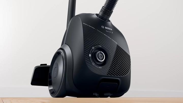 Produktbild Bosch Hausgeräte Vacuum cleaner BGBS2BA2 Bagged, Power 600 W, Dust capacity 3.5 L, Black, Made in Germany