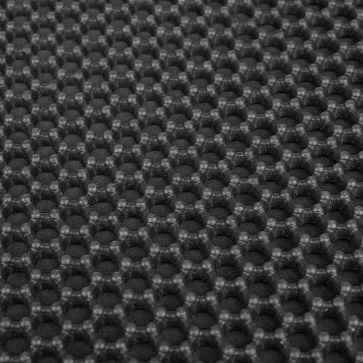 Actual product image Purlov Mat under the litter tray