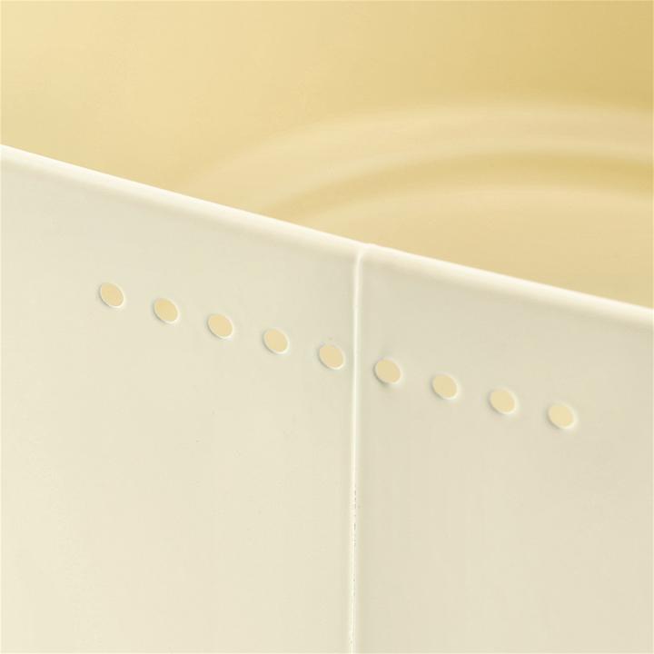 Actual product image Zeller Present Breadbox