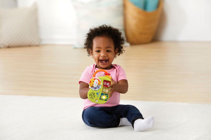 Actual product image VTech Giraffe cushion