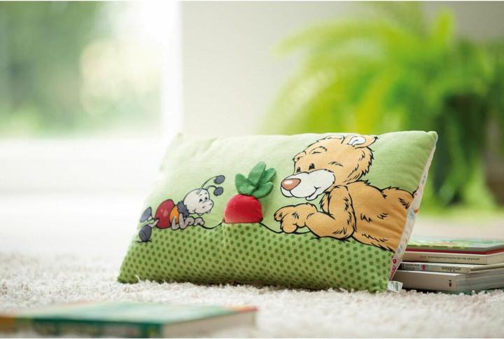 Produktbild NICI 49449 Kissen Bär Mielo mit 2-D Radieschen 43x25cm GREEN (43 x 25 cm)