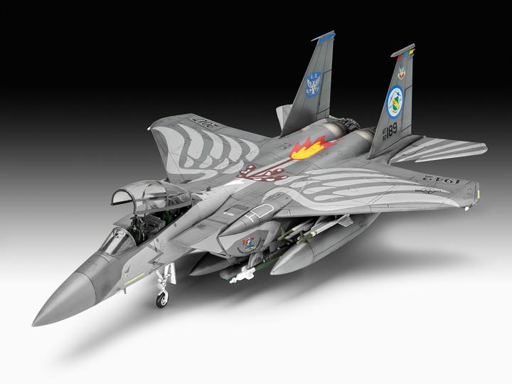 Actual product image Revell F-15E Strike Eagle