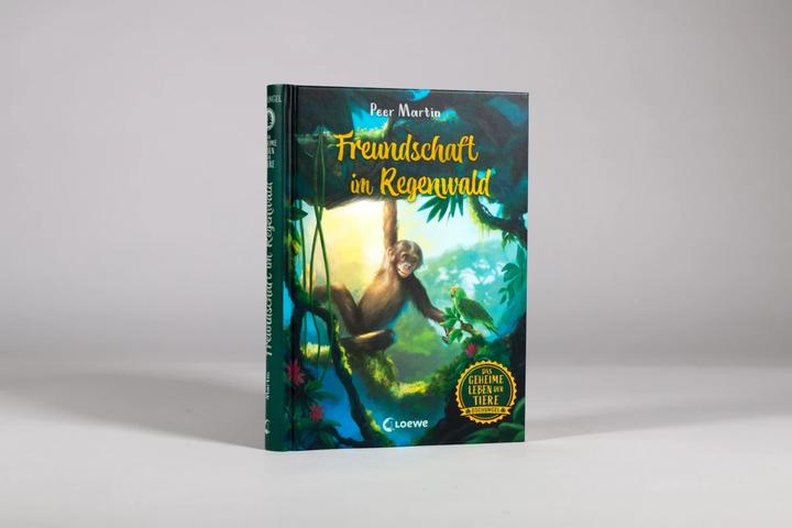 Actual product image Loewe Das geheime Leben der Tiere (Dschungel, Band 1) - Freundschaft im Regenwald (German, Loewe children's books, Marie Beschorner, Peer Martin, 2023)