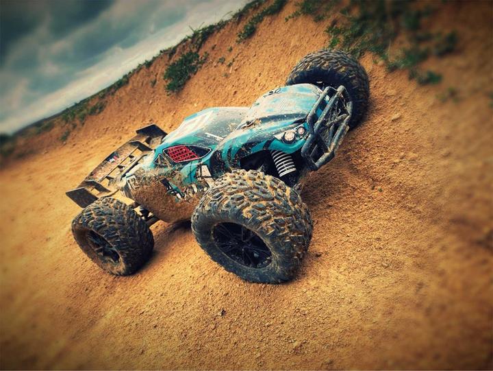 Produktbild DF-Models Twister Truggy (RTR Ready-to-Run)