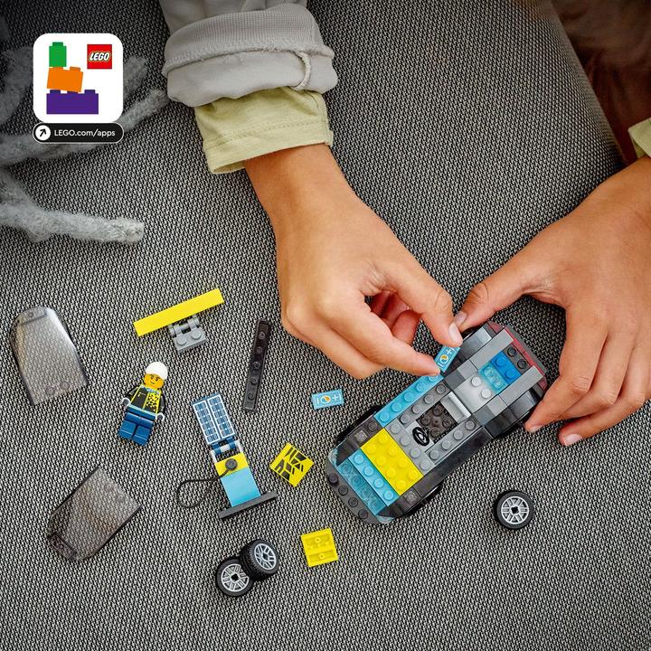 Produktbild LEGO Elektro-Sportwagen (60383, LEGO City)