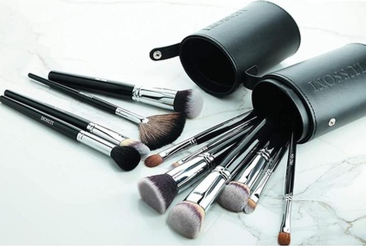 Actual product image Lussoni Mu Acc Black Make-Up Brush Tube