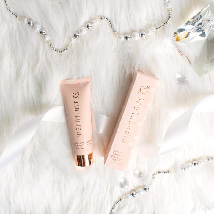 Produktbild High on Love Luxe Hand Cream 75 ml (75 ml)