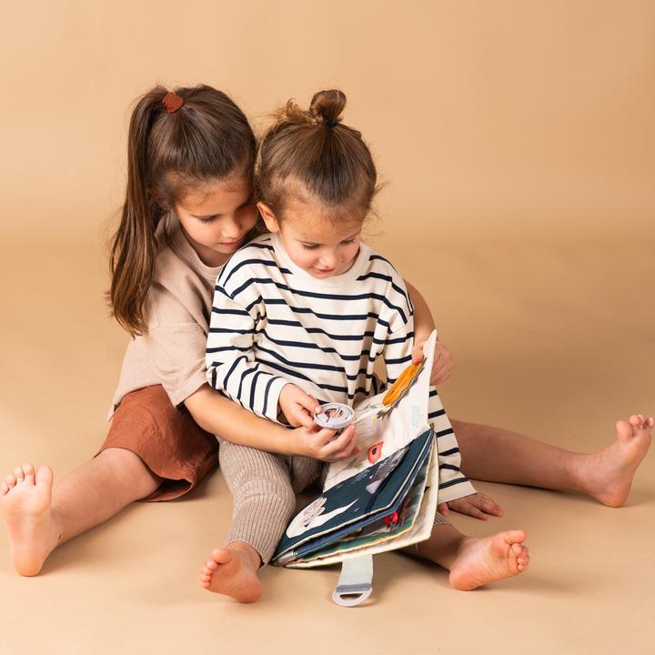 Image du produit Taf Toys Aktivitätenbuch Fantasy (Allemand, Anglais, Français, Italien, Suisse-allemand)