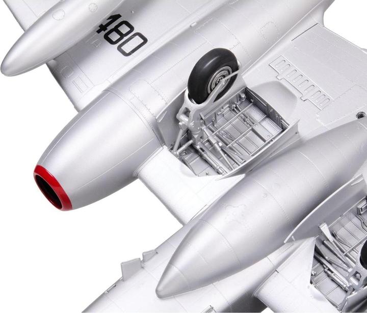 Produktbild Revell Gloster Meteor F.8/FR.9 - First Edition