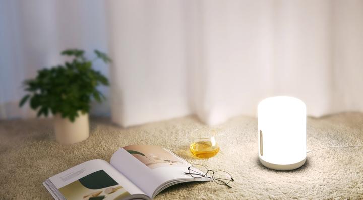 Actual product image Xiaomi Mi Bedside Lamp 2 (400 lm)