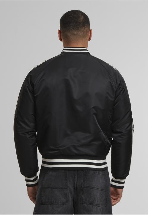 Actual product image Urban Classics Racer (L)