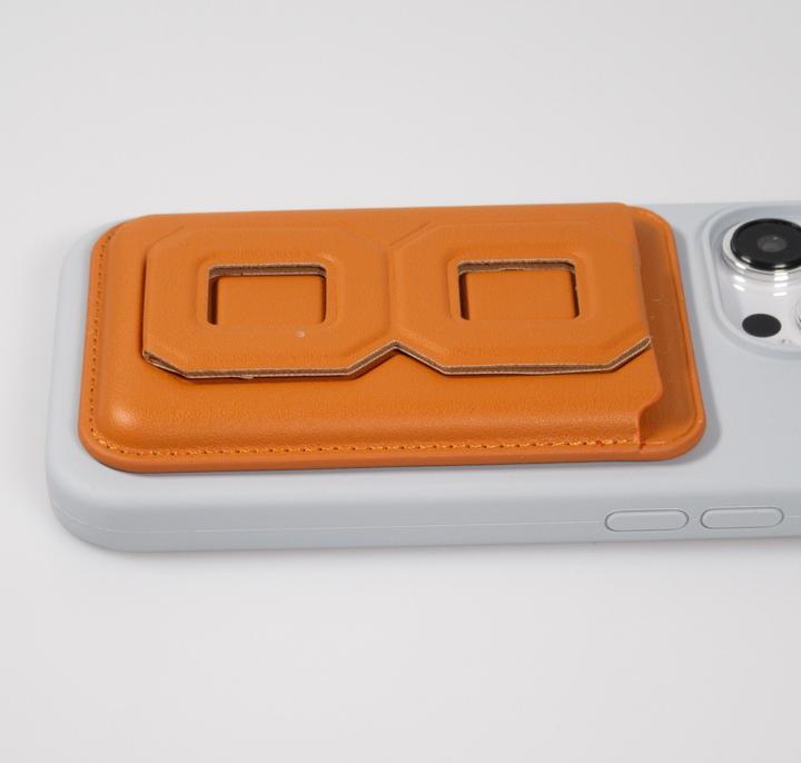 Produktbild PhoneLook Magnetischer Kartenhalter wallet MagSafe veganes Leder mit starkem Magneten und integriertem Klappst