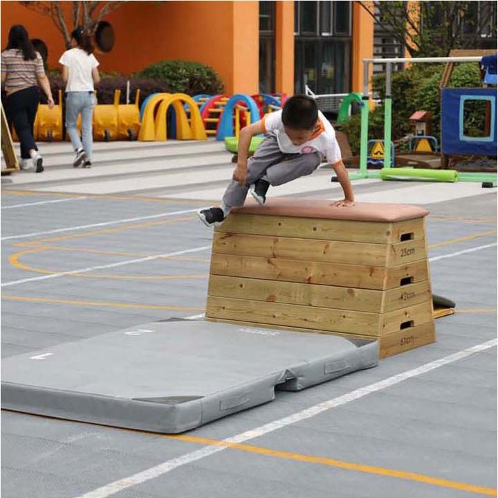 Produktbild Classic World Sprungkasten aus Holz mit 4 Schichten und Höhenverstellung