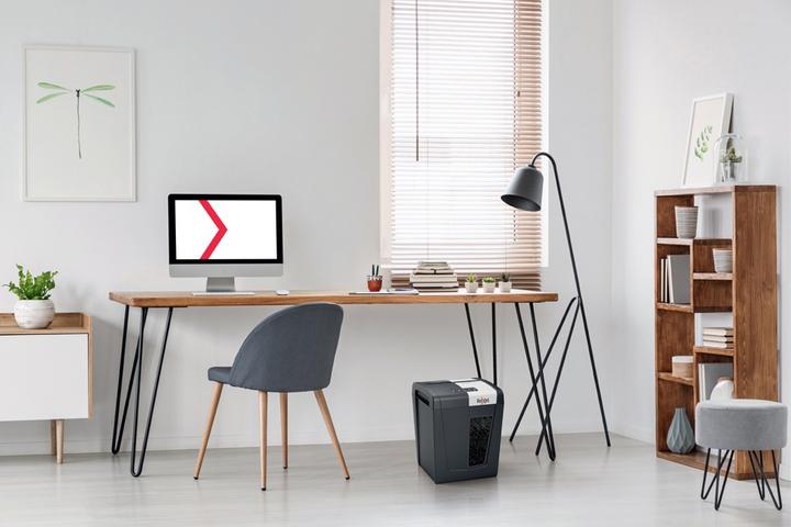 Produktbild Rexel SECURE MC6 WHISPER-SHRED™ - Aktenvernichter (Partikelschnitt)