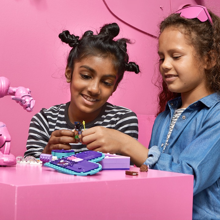 Actual product image LEGO Heart Box Friendship Set (41359, LEGO Friends)