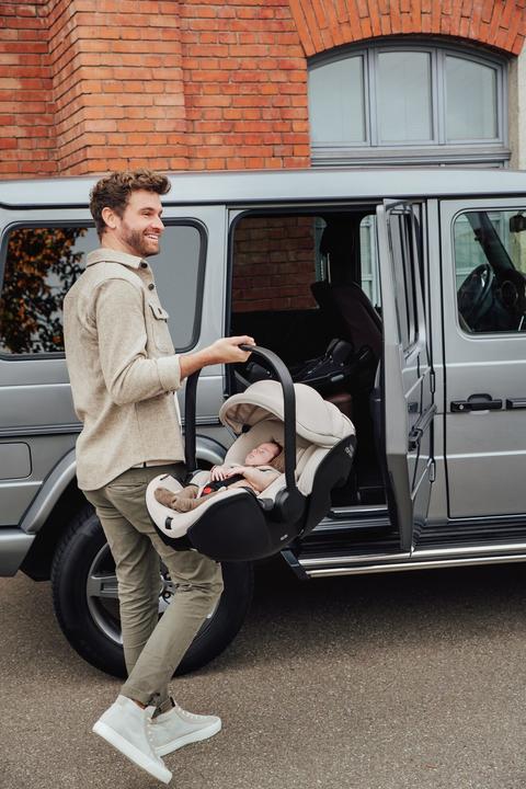Produktbild Britax Römer Baby-Safe Pro (Babyschale, ECE R129/i-Size Norm)