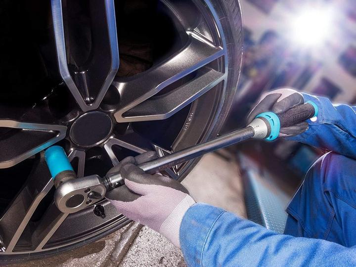 Immagine prodotto HAZET Chiave dinamometrica 5122-3CT ∙ Nm min-max: 40 - 200 Nm ∙ Tolleranza: 3% ∙ Attacco quadro, ma… (1/2", 40 Nm, 200 Nm)