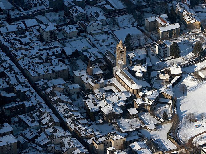 Actual product image Smartbox Vol en montgolfière d'1h au-dessus des Alpes dans la Vallée d'Aoste (2 Persons)