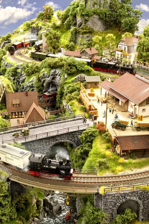 Produktbild Noch Ratgeber Familien-Hobby-Modell