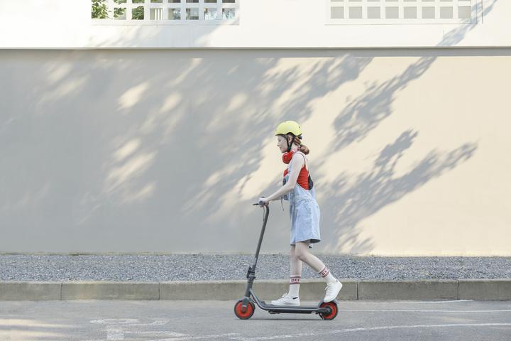Productafbeelding Segway-Ninebot ZING C20 (16 km/h, 20 km, 150 W)