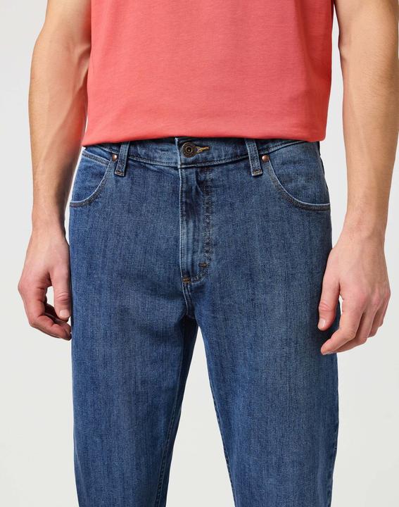 Produktbild Wrangler Jeans Regular Fit Authentic Straight (32)