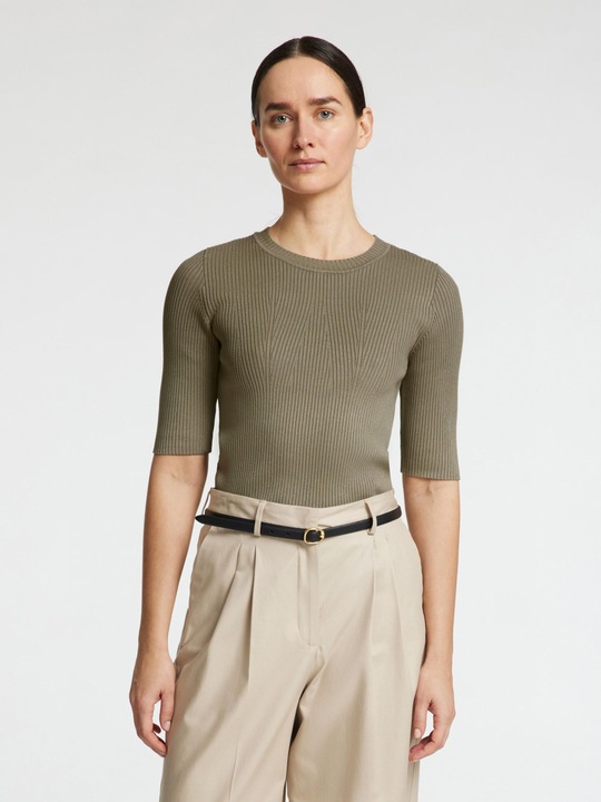 Actual product image Selected Femme Short sleeve knitted top (M)