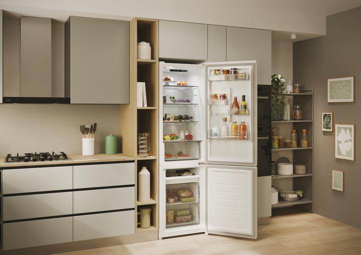 Image du produit Candy CNCQ2T518EW (279 l)
