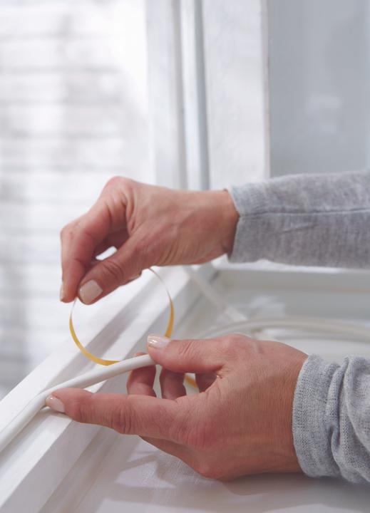 Actual product image tesa 2x tesamoll CLASSIC P-profile window seal, rubber seal for insulation, pack of two