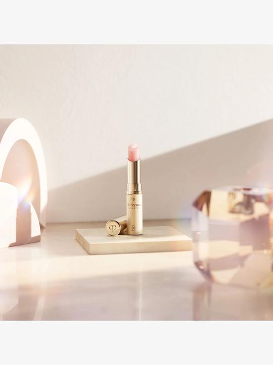 Image du produit Clé De Peau UV Protective Lip Treatment (Stick de soin des lèvres, 4 ml)