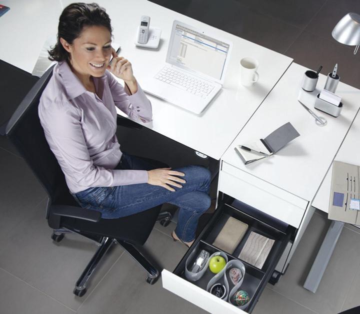 Produktbild Hettich Schreibmaterial-Auszug, Höhe 40 mm (1 Stk.)