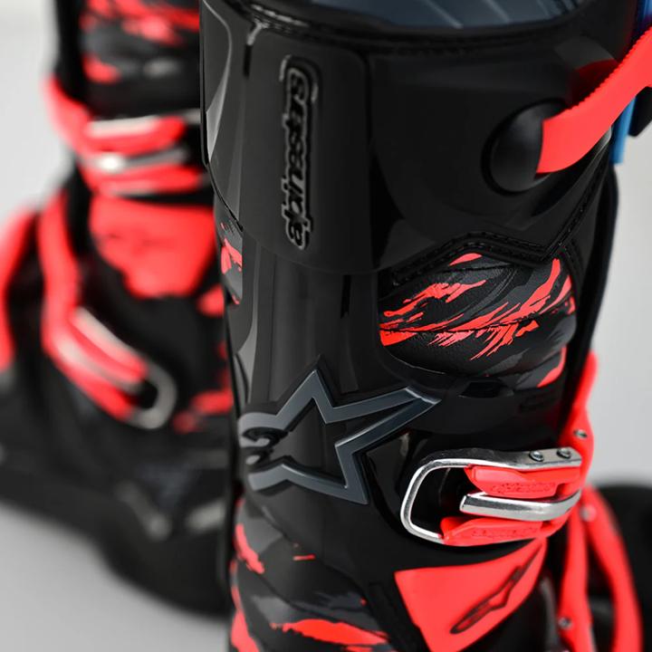 Produktbild Troy Lee Designs ALPINESTARS / TLD TECH 7 noir-rouge 42 (42)