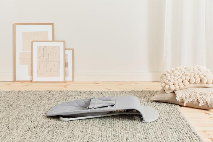 Actual product image BabyBjörn Bliss Woven Bouncer + Toy, Light Grey/Googly Eyes