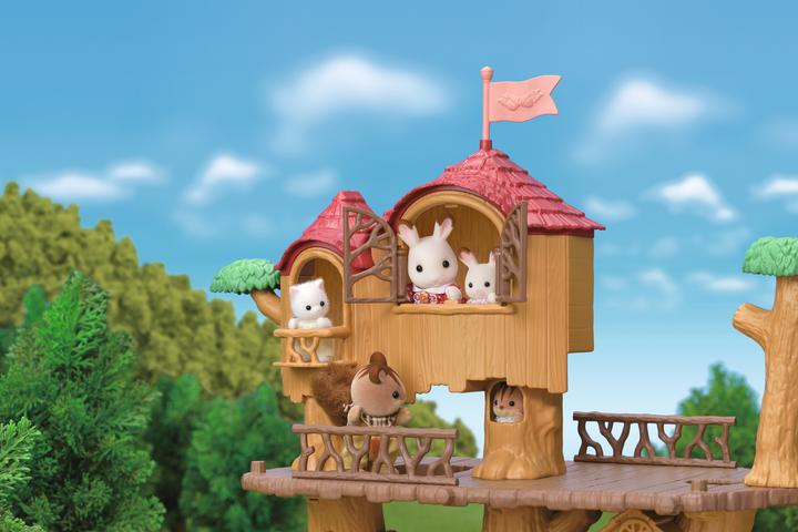 Actual product image Sylvanian Families Adventure tree house