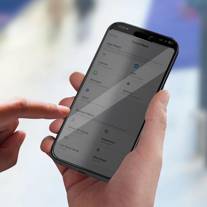 Produktbild PanzerGlass Privacy Screen Protector Ultra-Wide Fit (1 Stk., Apple iPhone 15 Pro Max)