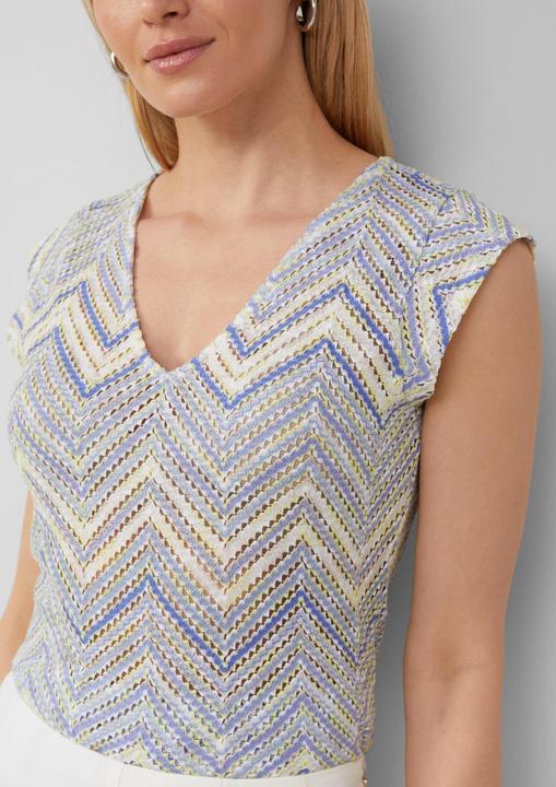 Actual product image S.Oliver T-Shirt Semitransparentes T-Shirt aus Strickjersey mit V-Ausschnitt (42)