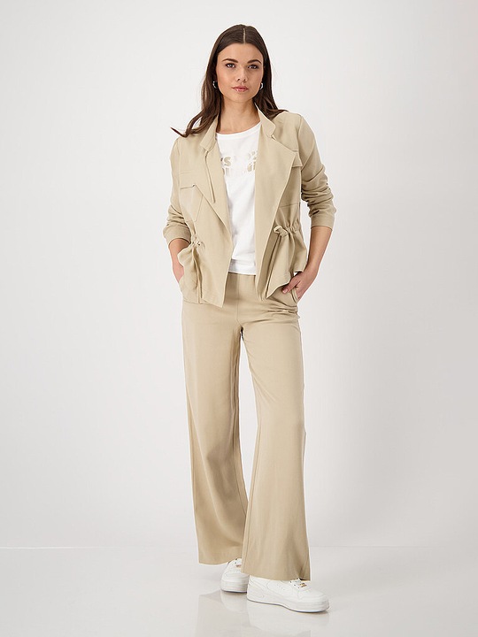 Actual product image Monari Jäckchen (42)