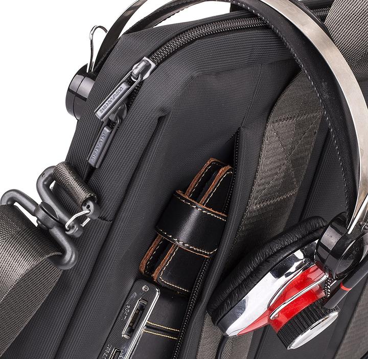 Produktbild Rivacase Riva Case 8830 Notebook-Tasche (15.60")