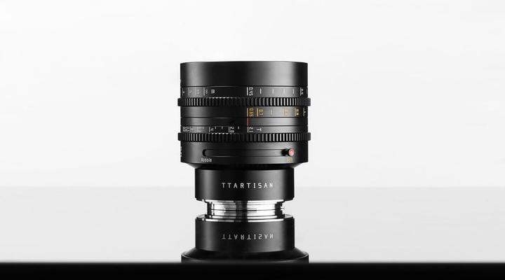 Image du produit TTArtisan FF 50mm T2.1 RF (Black) (Canon RF, Plein format)