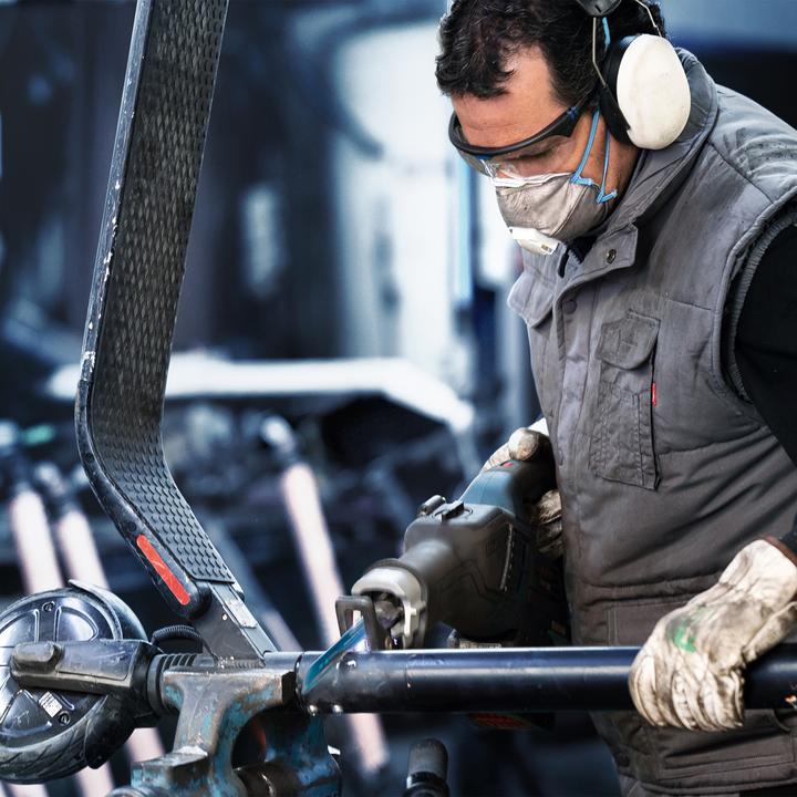Produktbild Bosch Professional Zubehör EXPERT ‘Medium-Thick Tough Metal’ S 1155 HHM Säbelsägeblatt, 10 Stück
