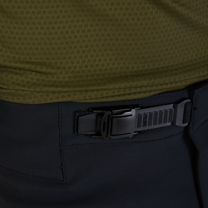 Produktbild Fox PANT 23 DEFEND BLK 36 (36, XL)