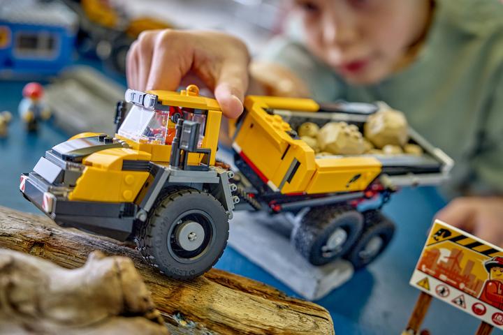 Image du produit LEGO Camions à benne et chargeuses à godet (60494, LEGO City)