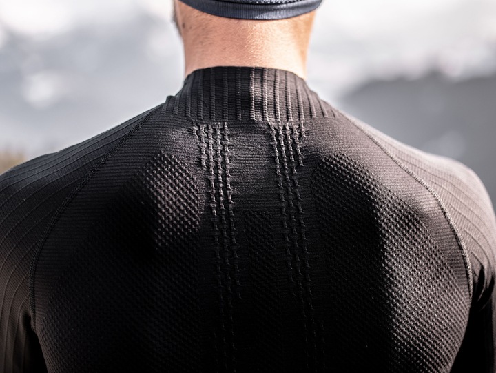 Immagine prodotto Compressport 3D Thermo 110 g longsleeve uomo (XL)